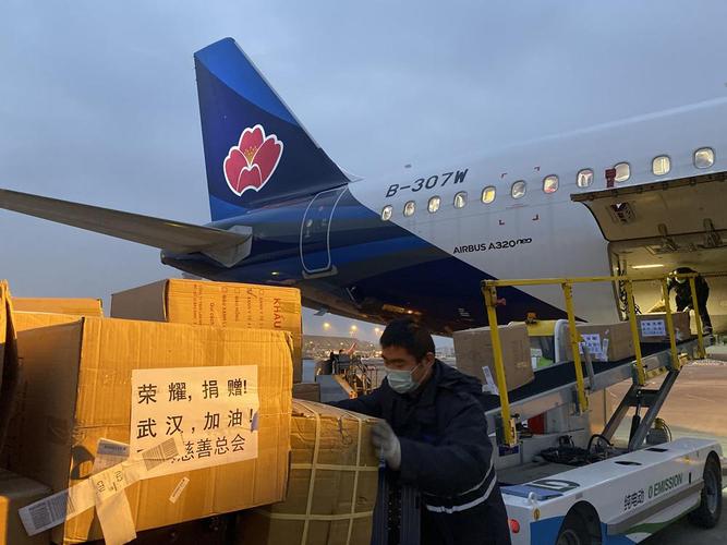 使命必达!青岛航空战"疫"里的跨国爱心速递