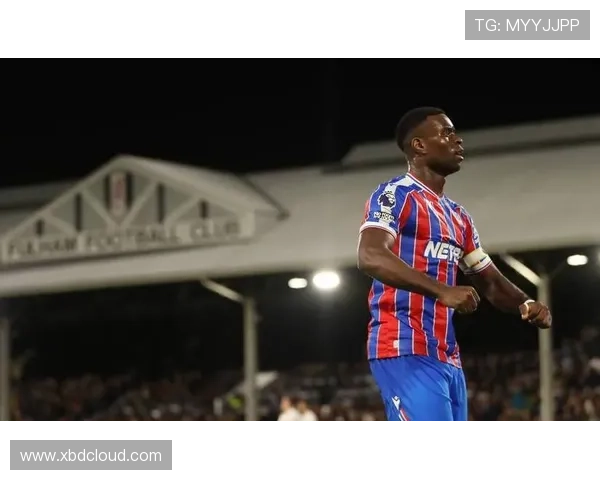 拜仁与切尔西争夺森林后卫穆里略明夏目标锁定格伊