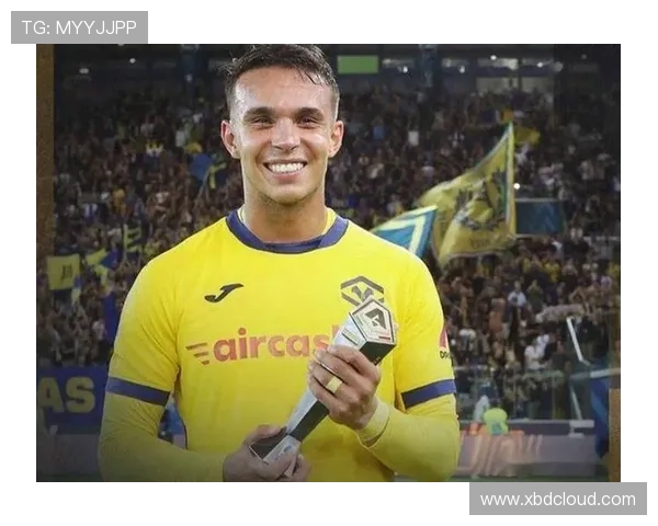 佩杜拉报道国米那不勒斯罗马争抢吉奥瓦尼维罗纳标价1500万欧元